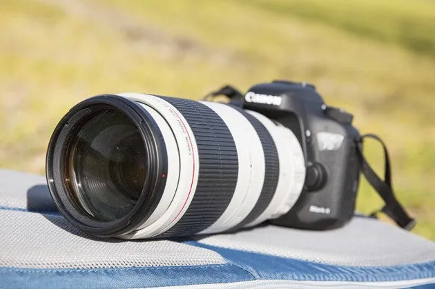 Canon EF 100-400mm F/10-5.6L IS Lens (Intl Model) With Color Lens Filter Kit and Cleaning Kit